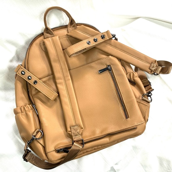 NWT Bubbles Kisses Karli Backpack in Dune - Picture 10 of 10